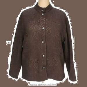 Elegant Silky Embossed Lightweight Reversible Jack